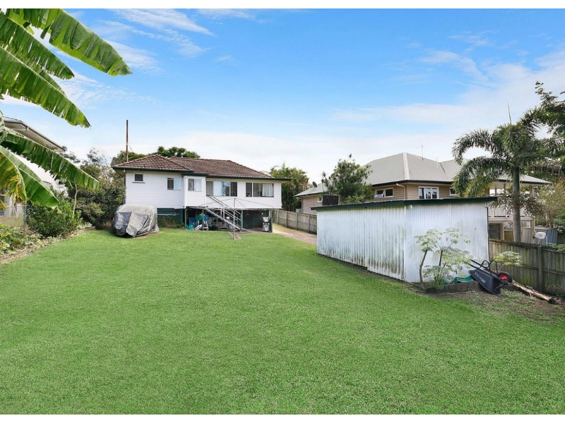 10 Fingal Street, Tarragindi House for rent Listed by Summer