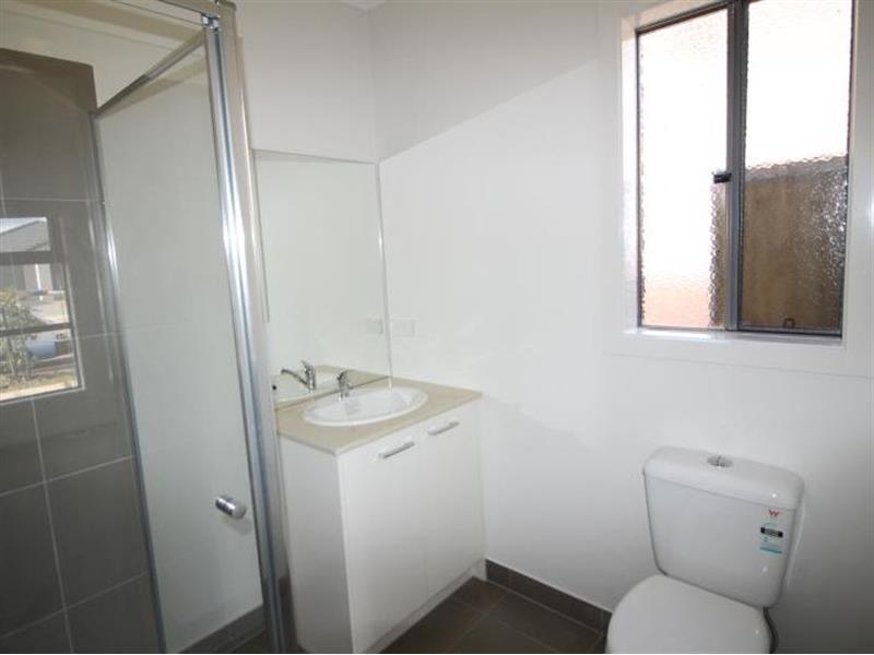 77 Bramley Avenue, CHARLEMONT House for rent Listed by Samantha