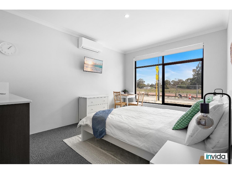Private & Fully Furnished Room With Ensuite Room In A Brand-New Shared House - Utilities & Internet Included! image 1