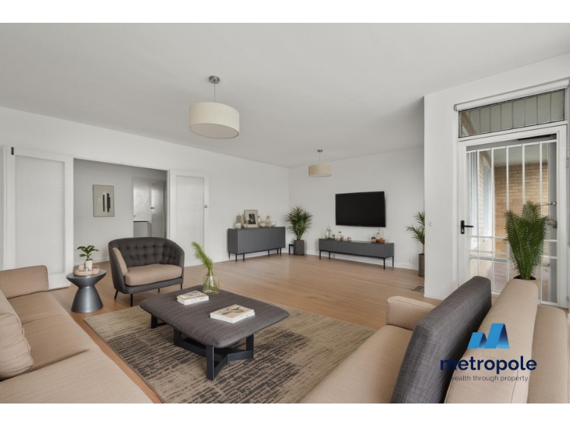 2/98 Burke Road MALVERN EAST VIC 3145