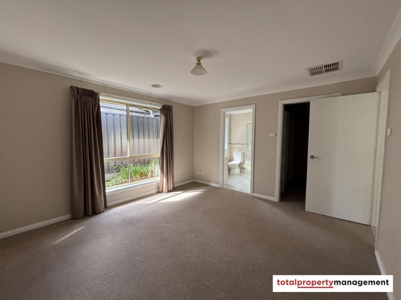 9 Hannan Crescent, Ainslie House for rent Listed by Loren Blundell of