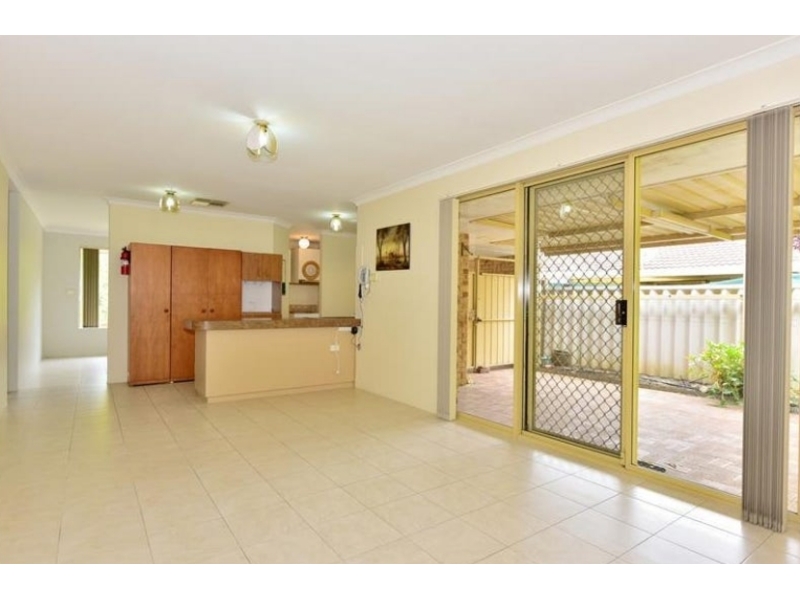 1/8 Turf Court, Greenmount House for rent Listed by Kaitlyn Hepper of