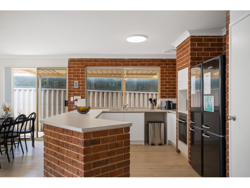 Room 5 6 Keady Rise, CLARKSON House for rent Listed by Freddy Parsons