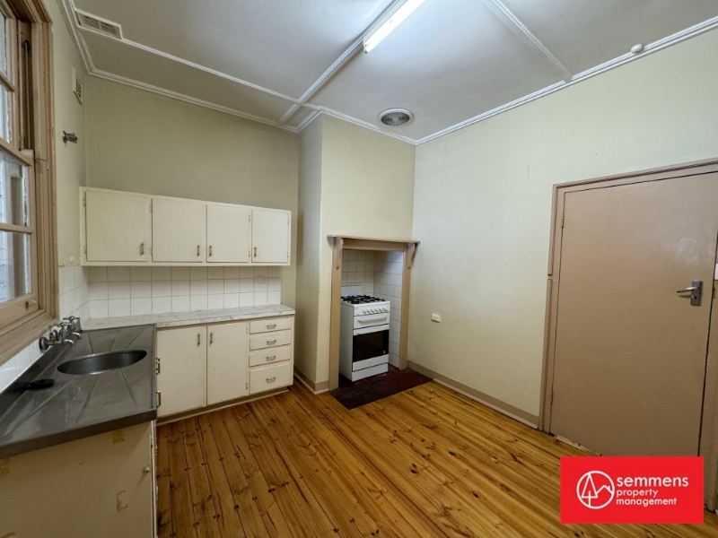 3 Inwood Avenue, KILBURN House for rent Listed by Andrew Semmens of