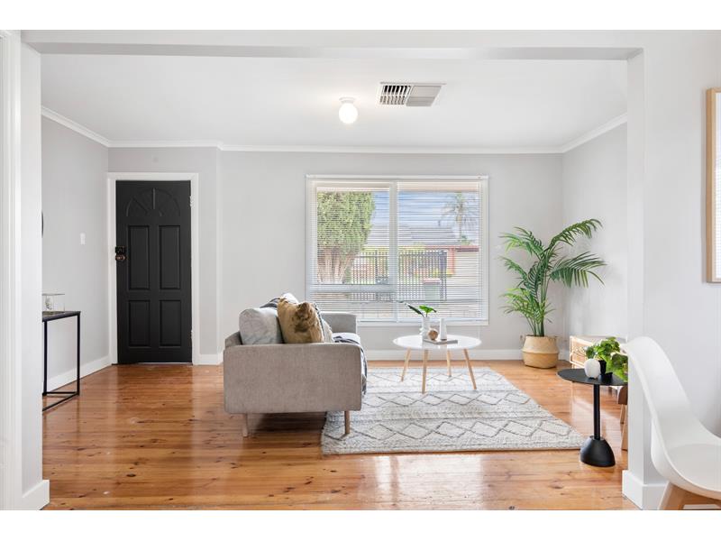 12 Seaborough Road, ELIZABETH PARK House for rent Listed by Emma