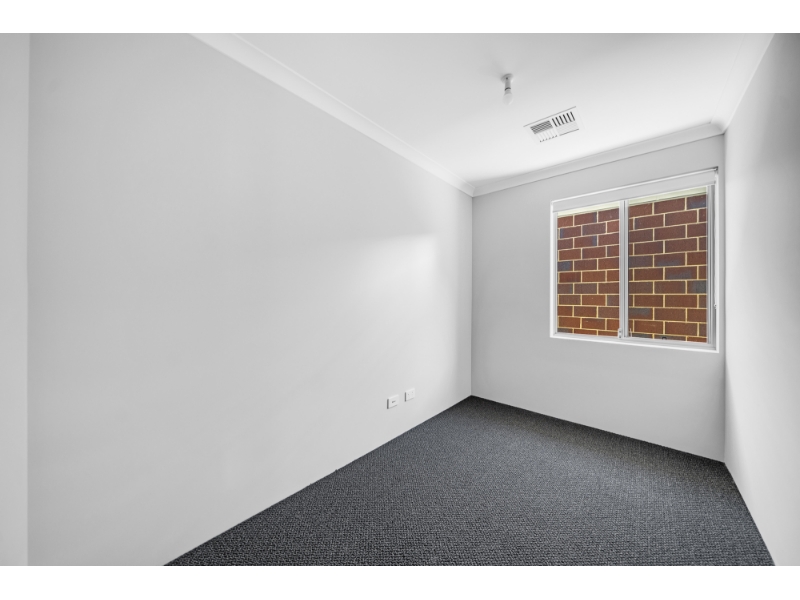 40 Nullagine Ave, South Guildford House for rent Listed by Kym