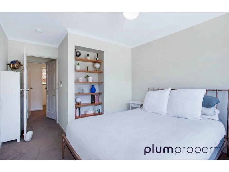 2/52 Sisley Street St, St Lucia Apartment for rent Listed by Deb