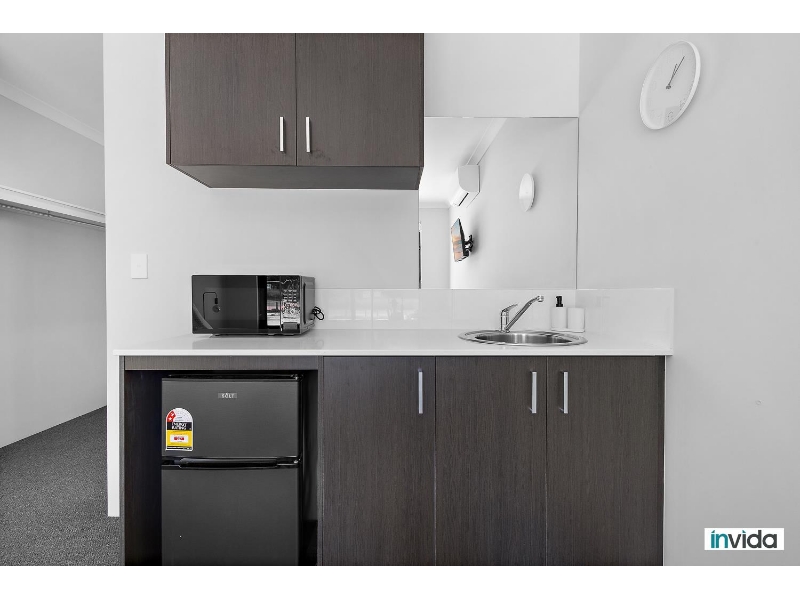 Private & Fully Furnished Room With Ensuite Room In A Brand-New Shared House - Utilities & Internet Included! image 2