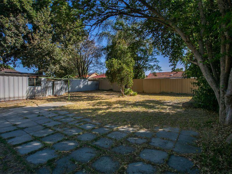 7 Boxley Place, LANGFORD House for rent Listed by Angela Watkins of