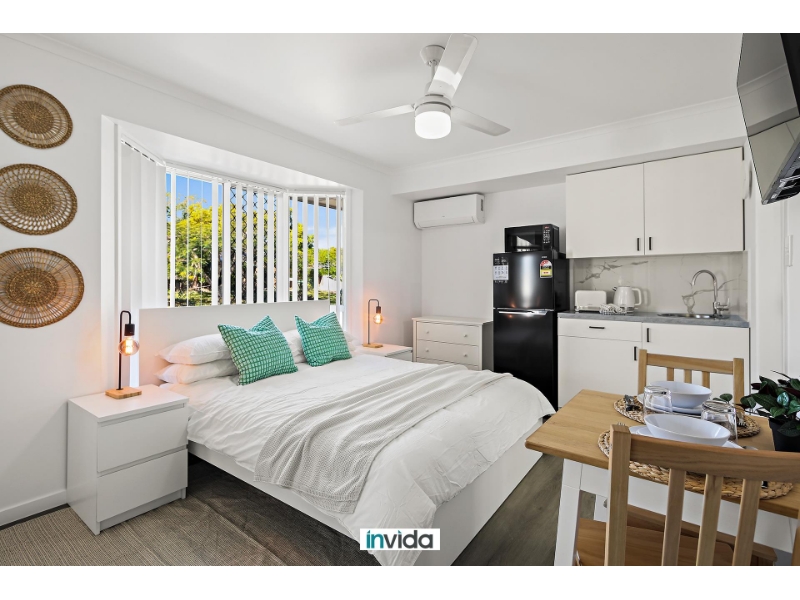 Save On Bills! Modern, Convenient & Move In Ready Share Living In A Peacefull Bellmere! Multiple Ensuite Rooms Available! image 1
