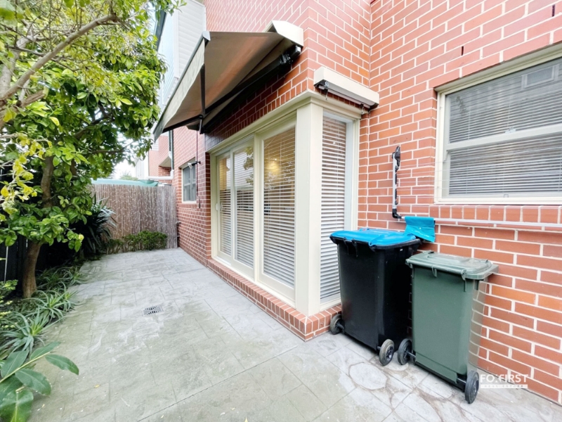 27 Normanby Pl, Windsor Apartment for rent Listed by Residential