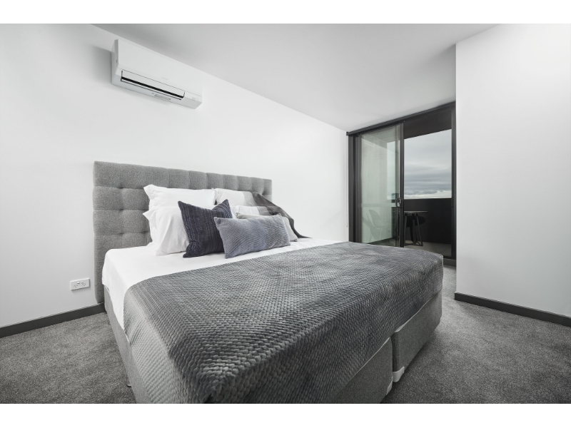 2B2B 7177 Gheringhap Street, Geelong Apartment for rent Listed by