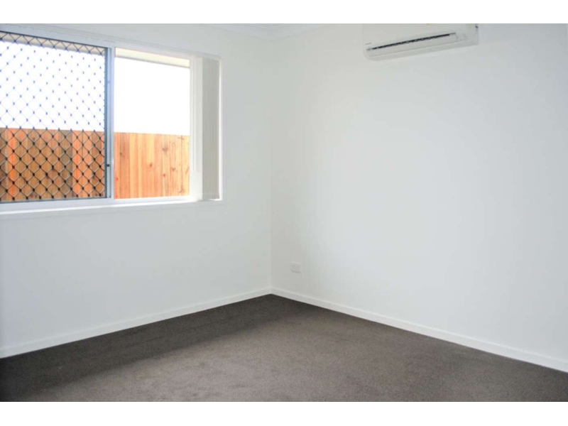 12B Neaumann Dr, YARRABILBA House for rent Listed by Elena Toth of D