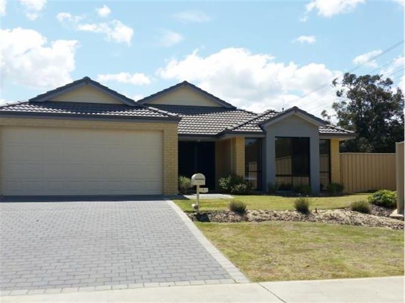 2 Padbury Road, PINJARRA House for rent Listed by Laken Anderson of Real Property Wa