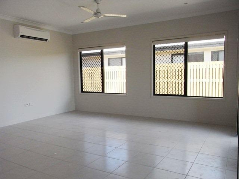 12 Tobias Avenue, BURDELL House for rent Listed by Hayley Moss of