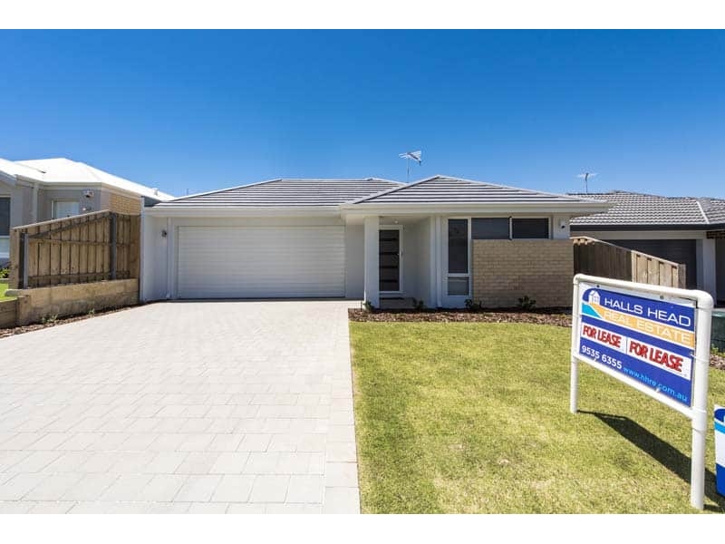 4 Sombre Rise Halls Head WA 6210