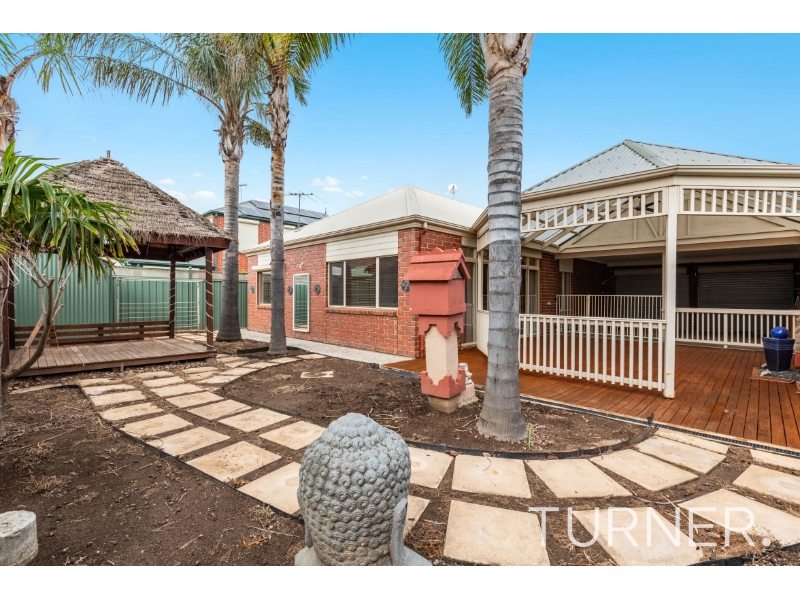 14 Cormorant Way, Mawson Lakes House for rent Listed by of Turner
