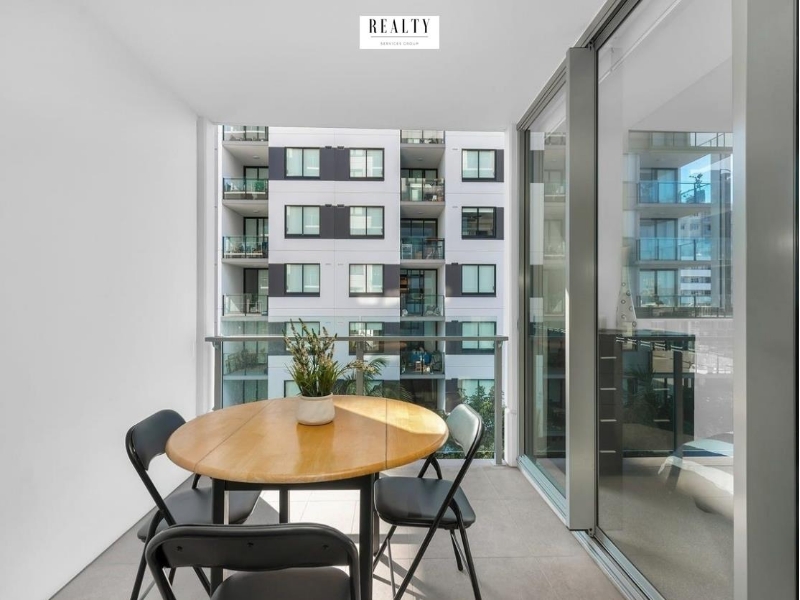 10307/16 Edmondstone Street, South Brisbane Apartment for rent Listed