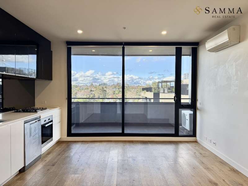 Stunning Two-Bedroom Apartment in Hawthorn – Modern Living with Ultimate Convenience at Your Doorstep