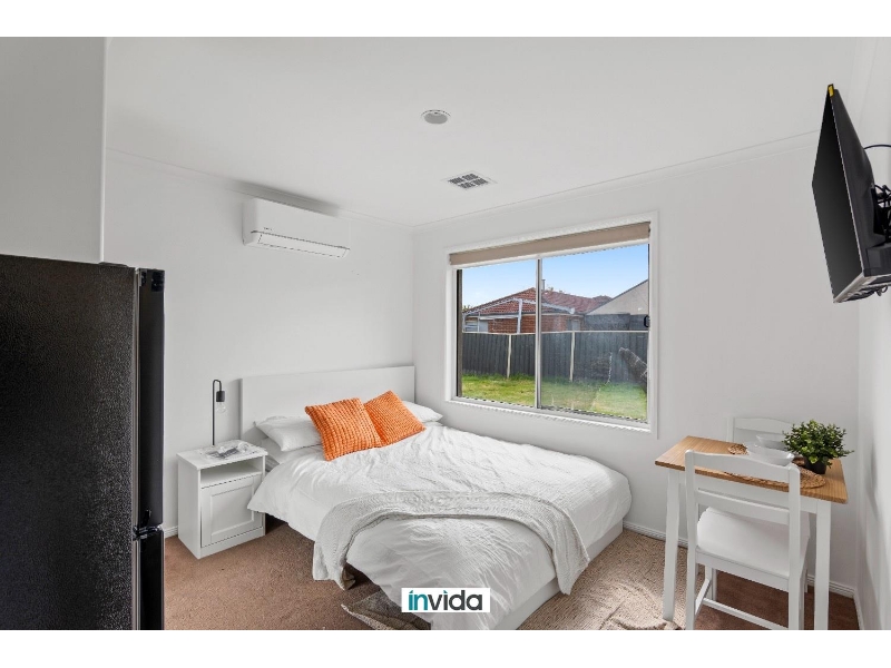Private Ensuite Rooms in Wyndham Vale — Move-...