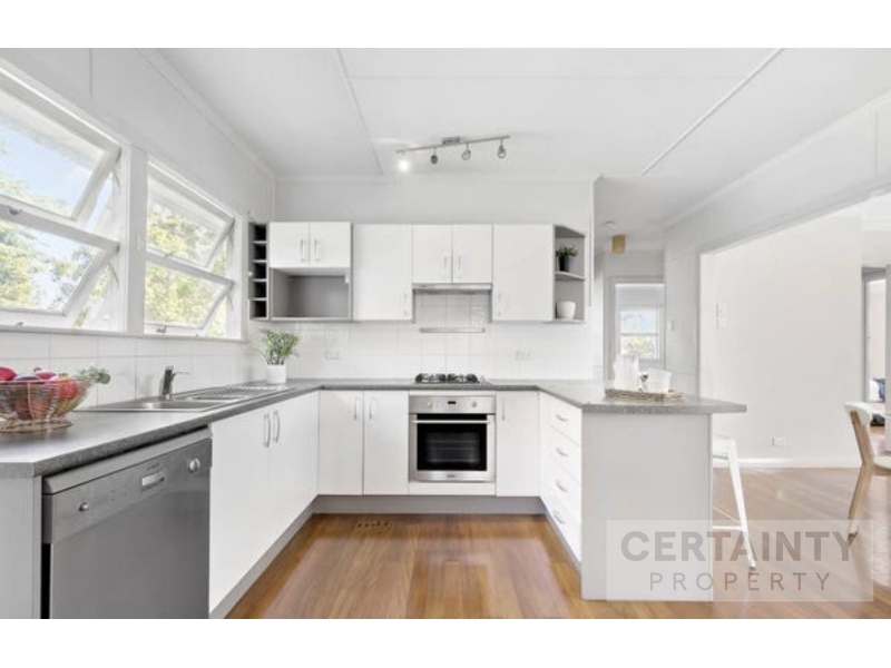 9 Guntur Street, Stafford House for rent Listed by Certainty Property