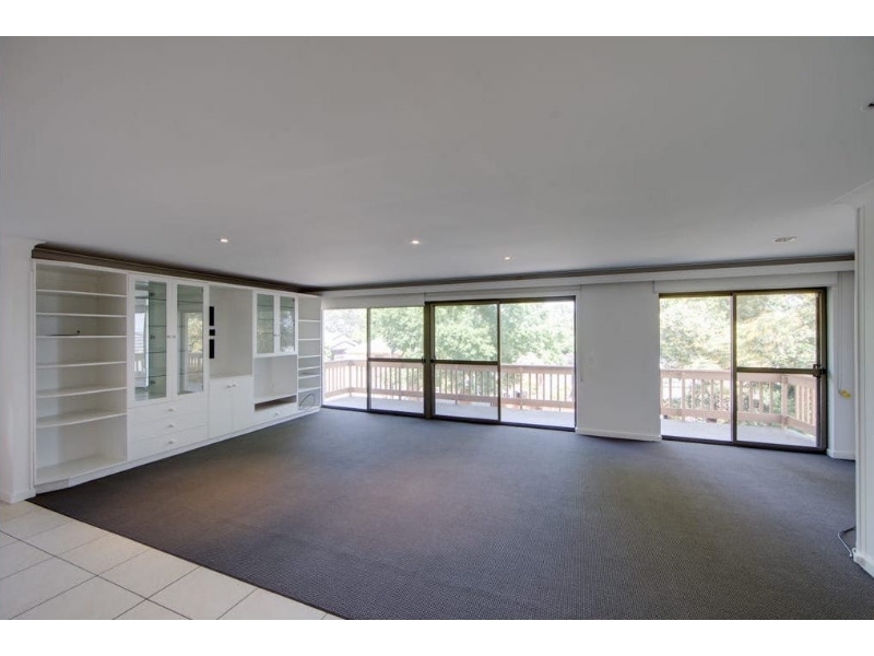 2 John Street, Seacliff Park House for rent Listed by Olivia Grigg of