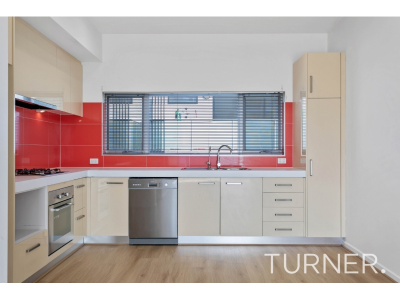 12 Godfrey Street, Port Adelaide Townhouse for rent Listed by Linda