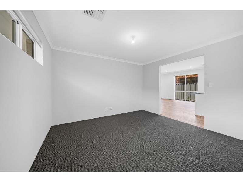 40 Nullagine Ave, South Guildford House for rent Listed by Kym