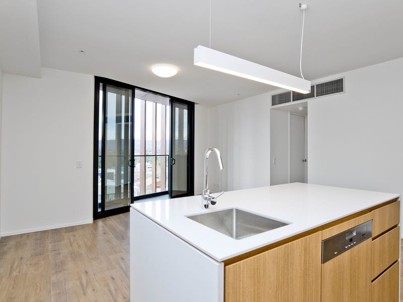 1006/248 Flinders Street, ADELAIDE Apartment for rent Listed by Ally Bain of Julianne Price