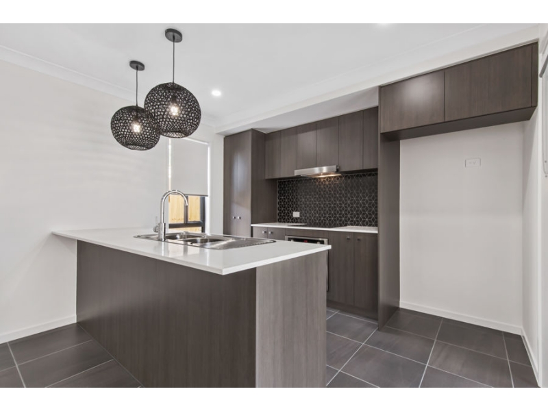 36 Samford Drive, HOLMVIEW House for rent Listed by Serena Mulligan