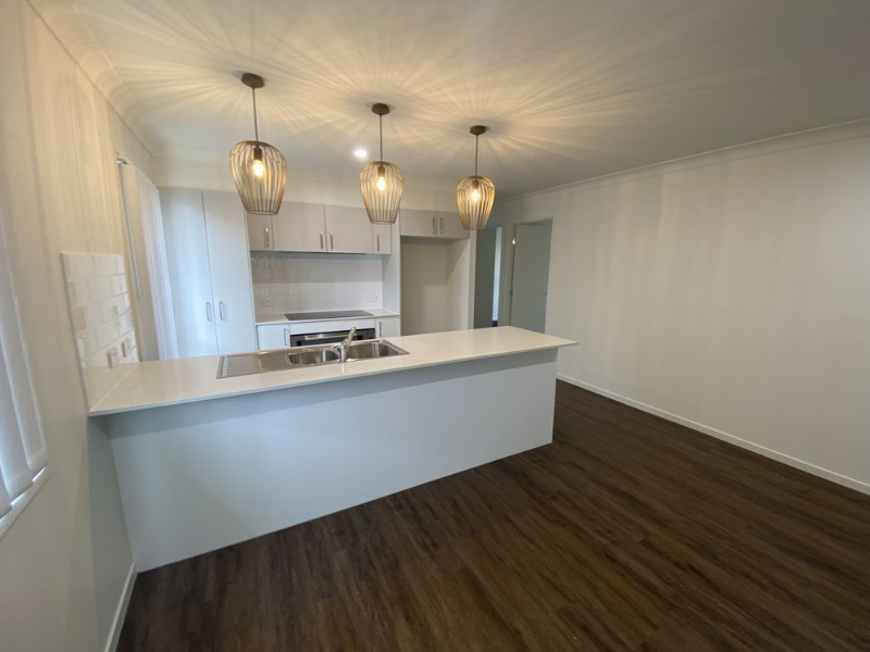 10 Sunray Parade, GRIFFIN House for rent Listed by Cate Thomas of