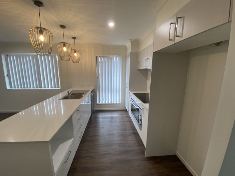 10 Sunray Parade, GRIFFIN House for rent Listed by Cate Thomas of