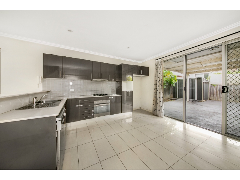 5/8 Carhullen St, MERRYLANDS Townhouse for rent Listed by Rentals