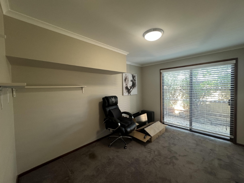 8 Lauraville Avenue, Werribee House for rent Listed by Courtney O'brien of Rma Victoria