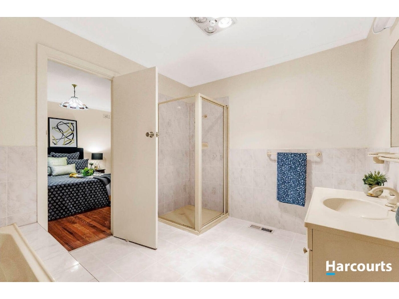 29 Saxonwood Drive, DONCASTER EAST House for rent Listed by Bianca