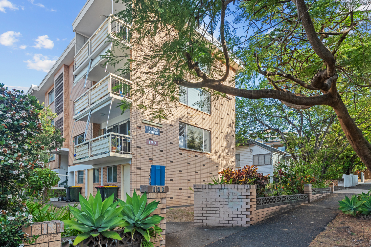 Rental properties & online application form