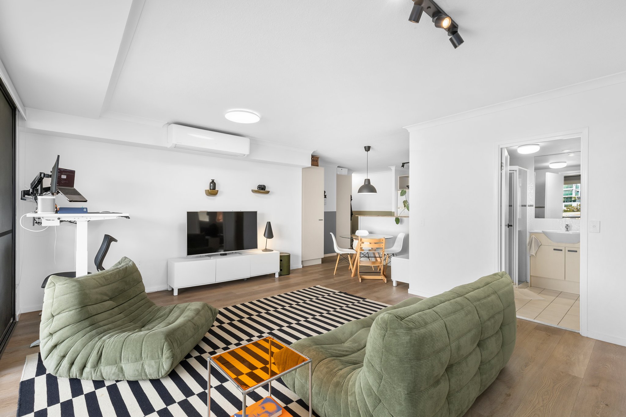 Rental properties & online application form