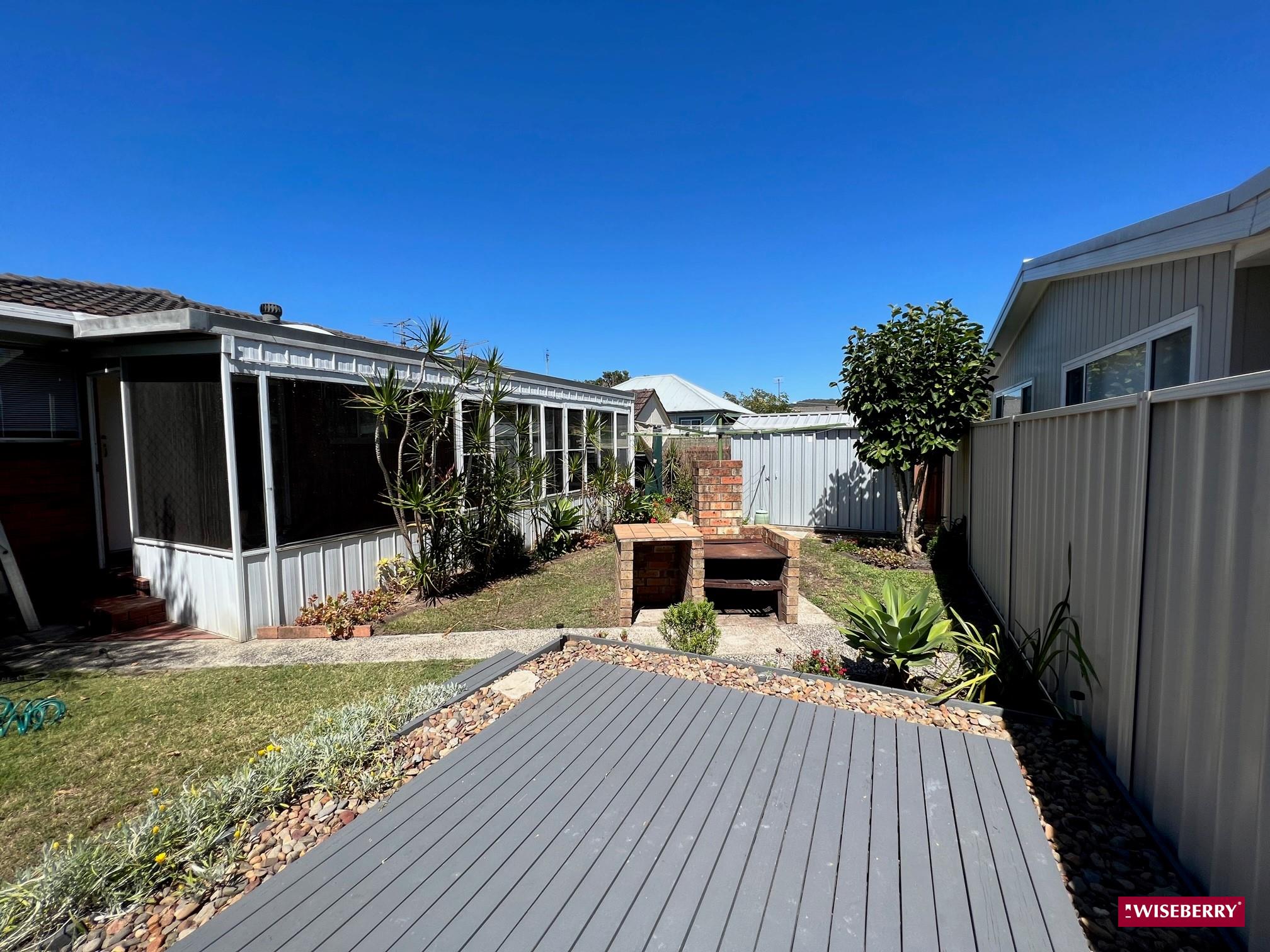 29 Cambridge Street, Umina Beach House For Rent In Umina Beach