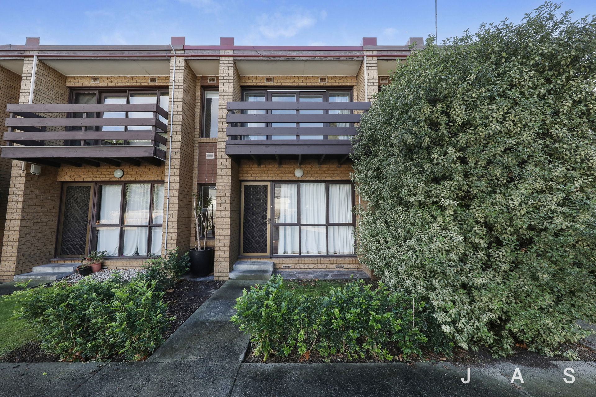 Rental properties & online application form