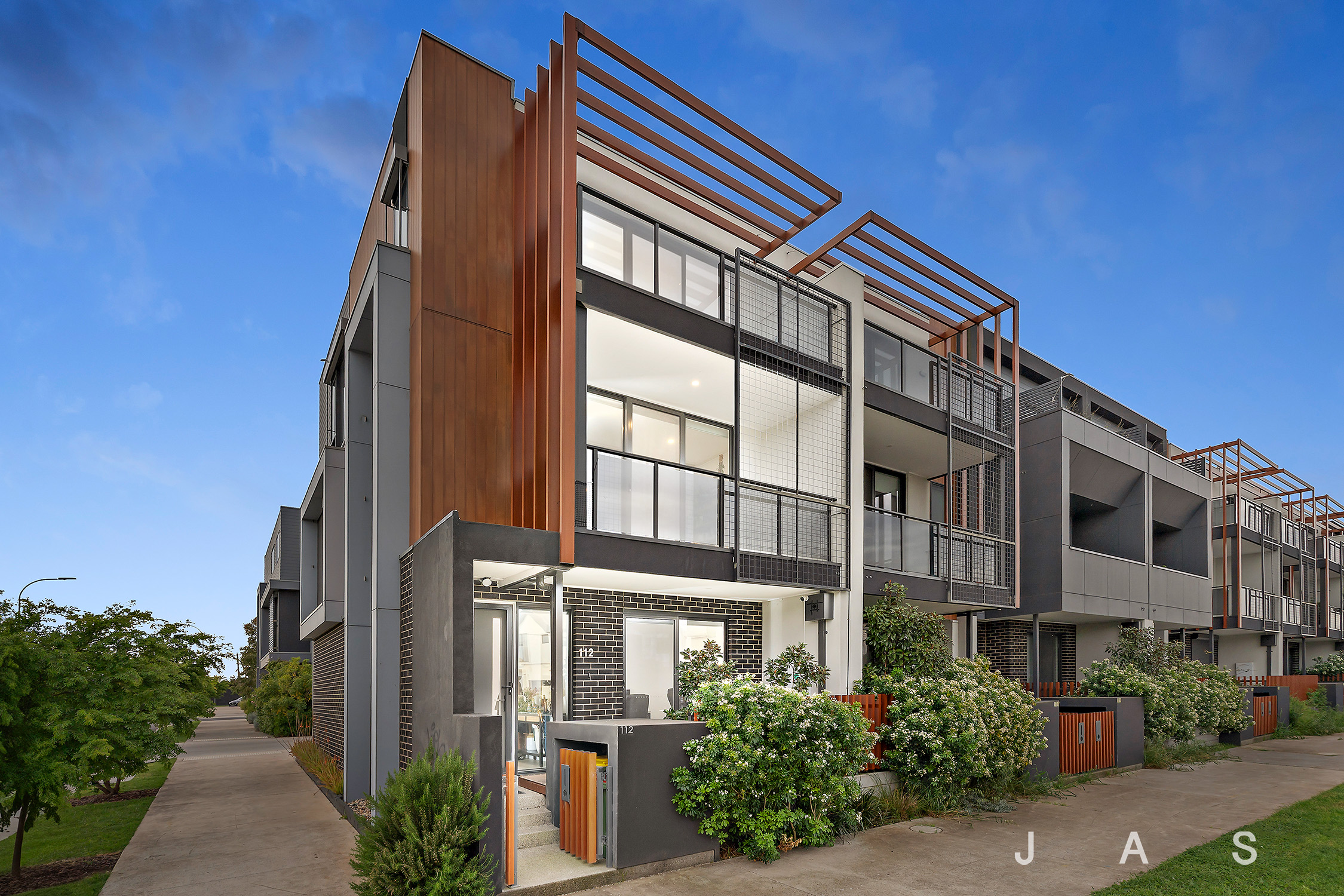 Rental properties & online application form