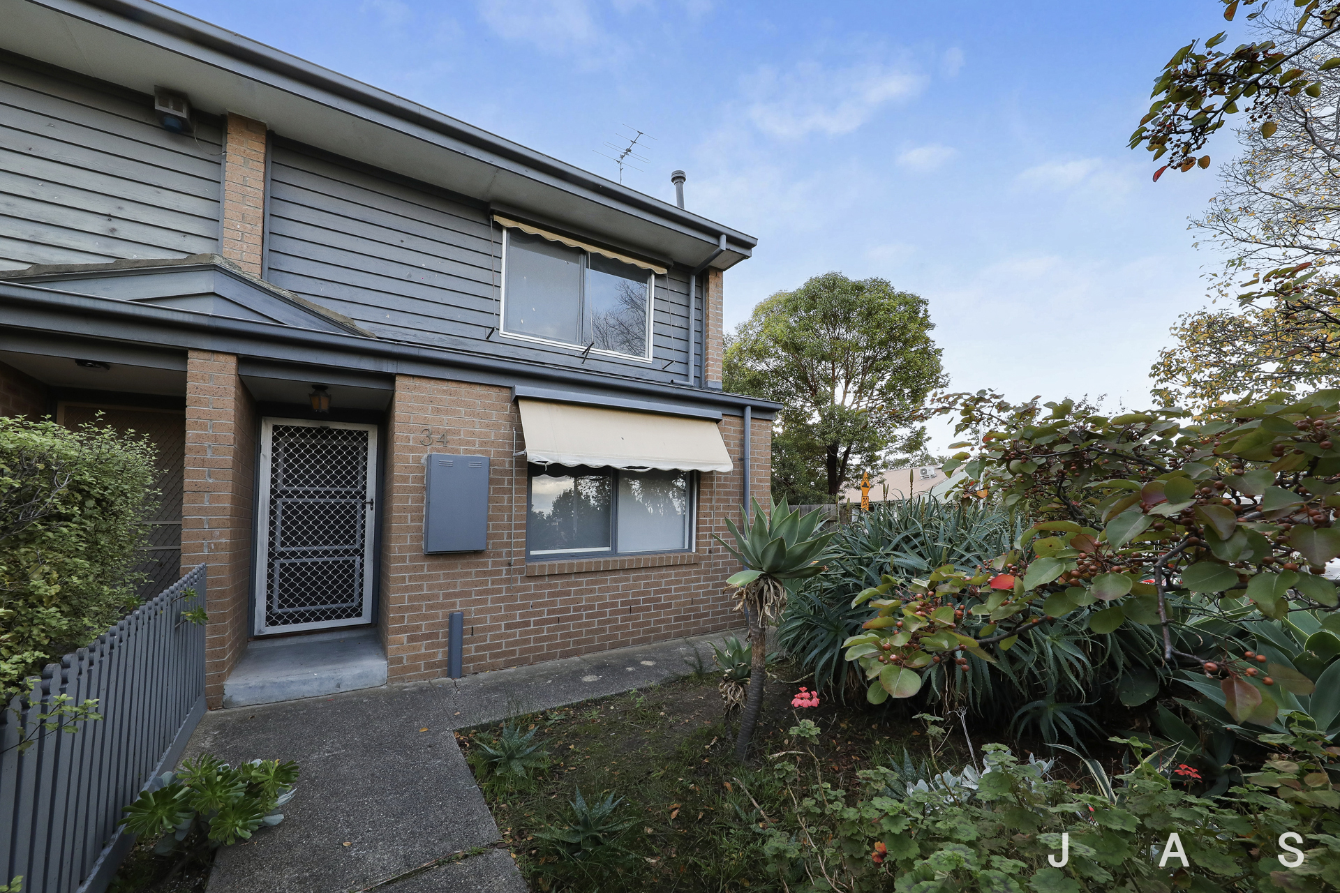 Rental properties & online application form