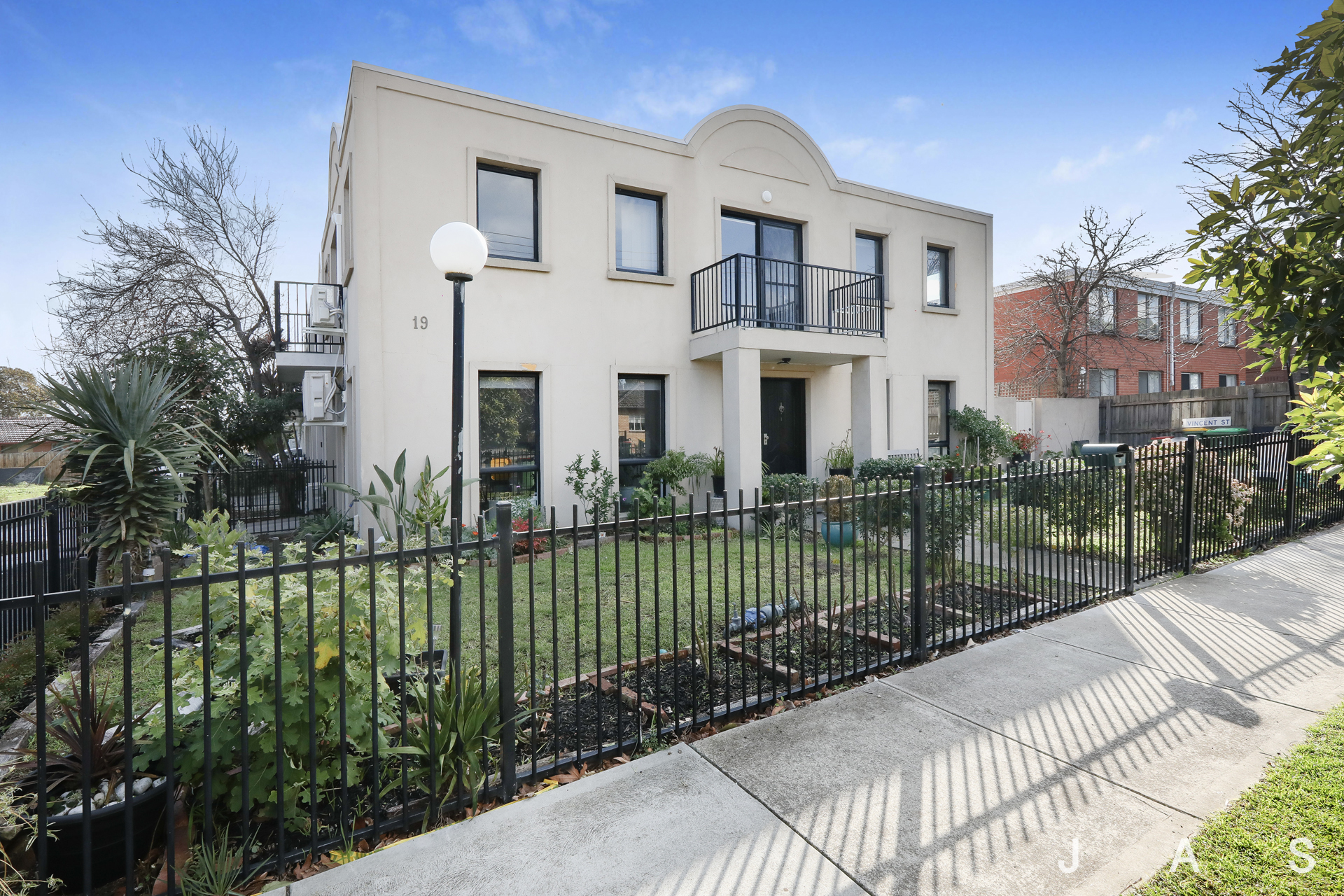 Rental properties & online application form