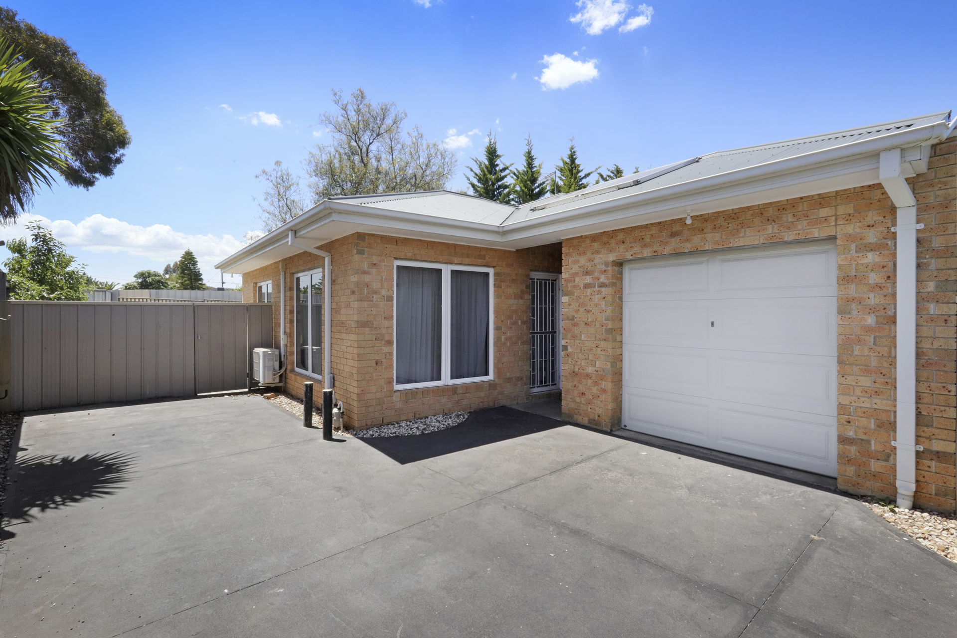 Rental properties & online application form