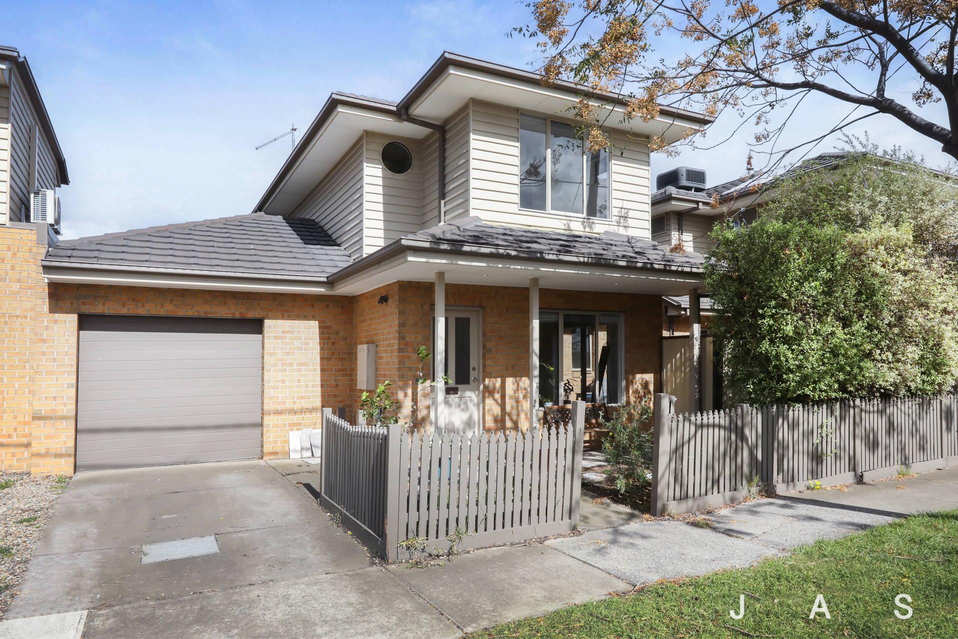 Rental properties & online application form
