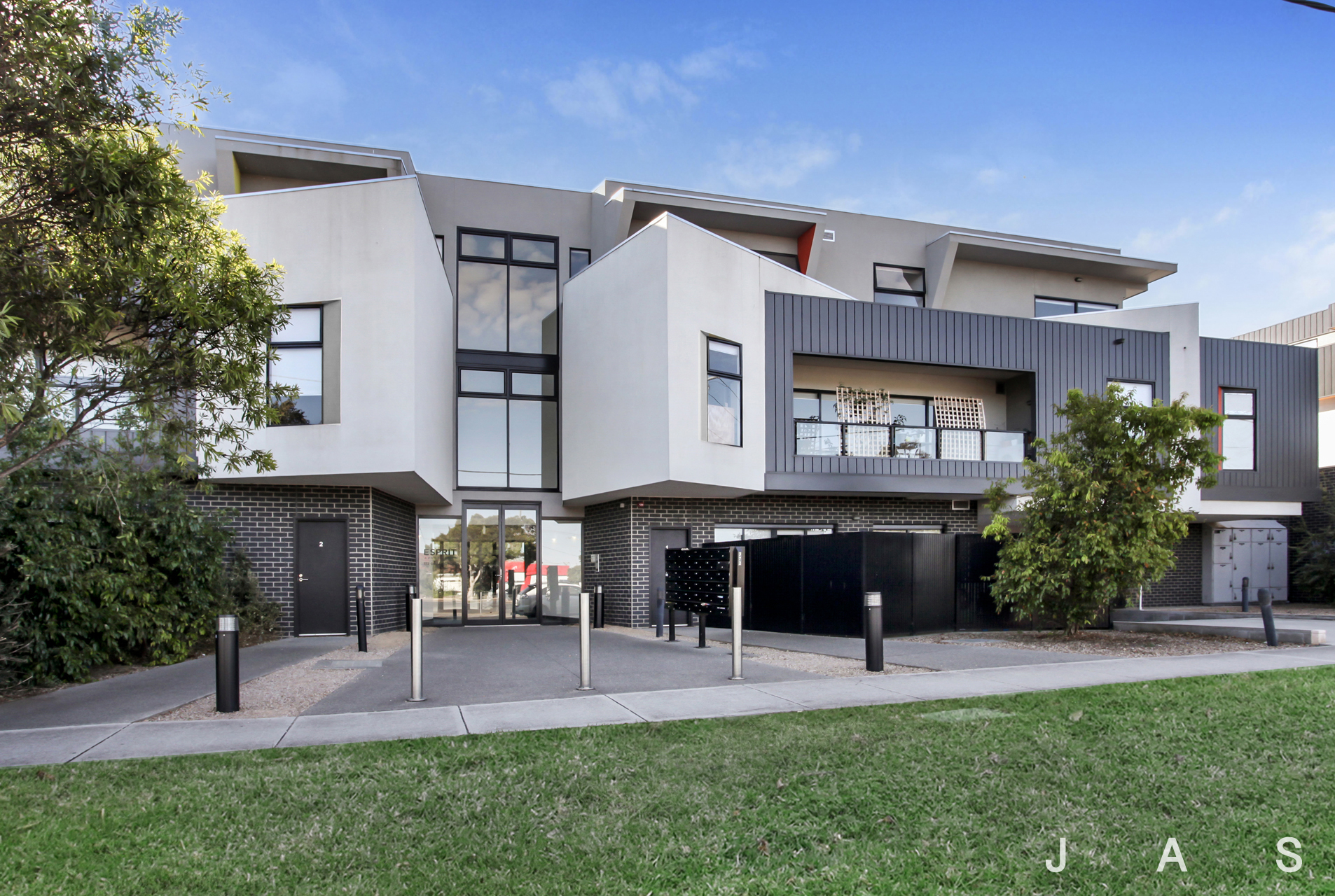 Rental properties & online application form