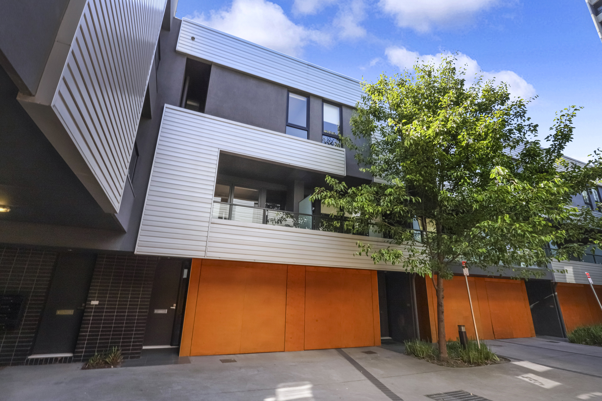 Rental properties & online application form