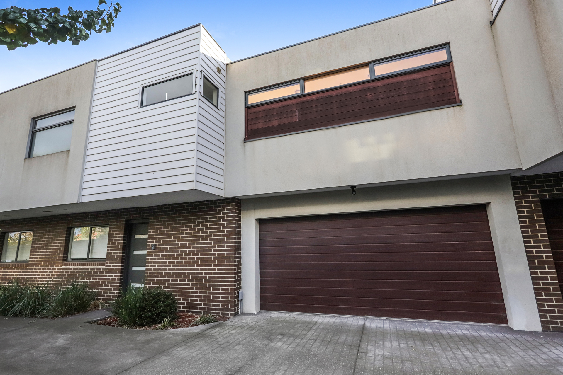 Rental properties & online application form