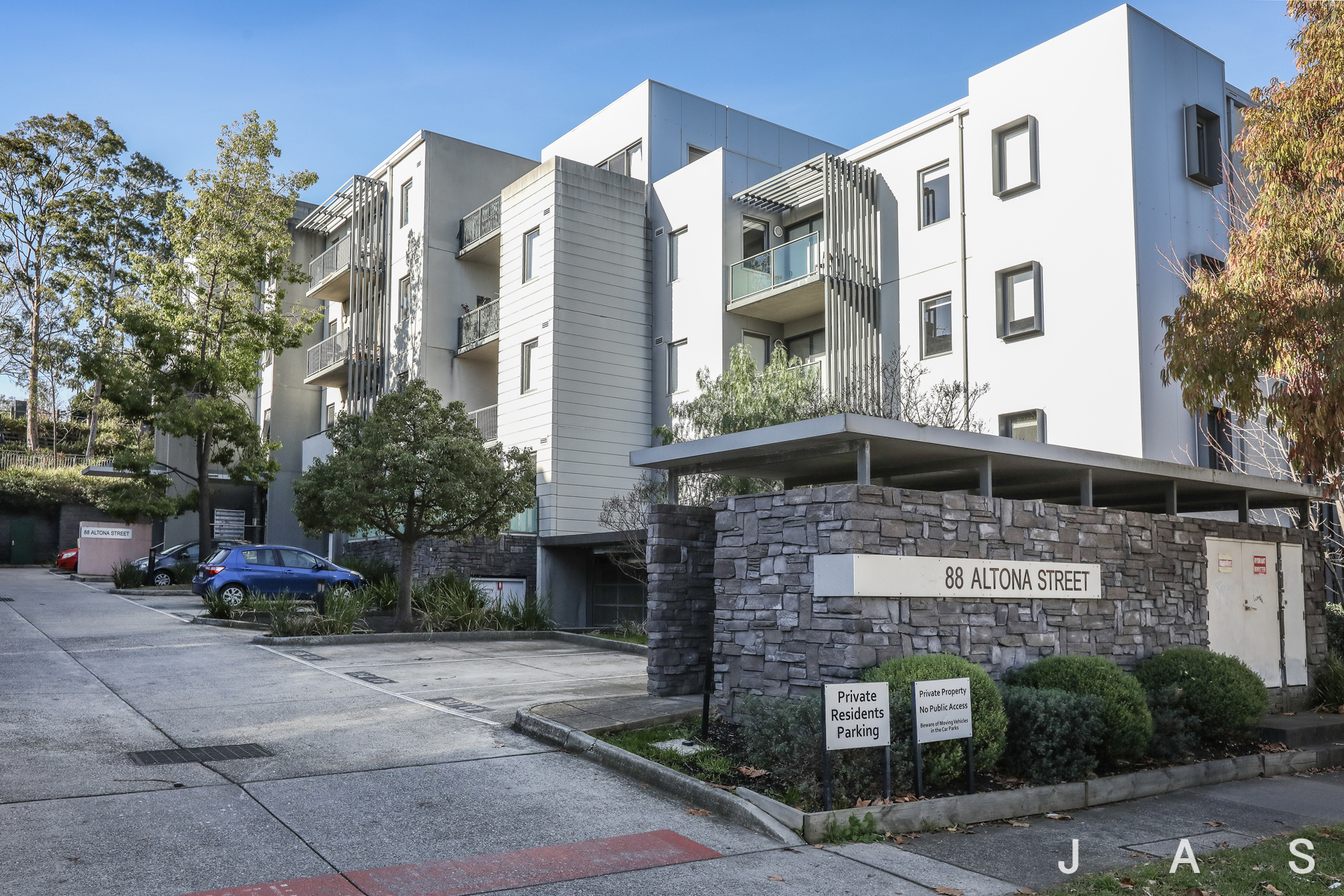 Rental properties & online application form