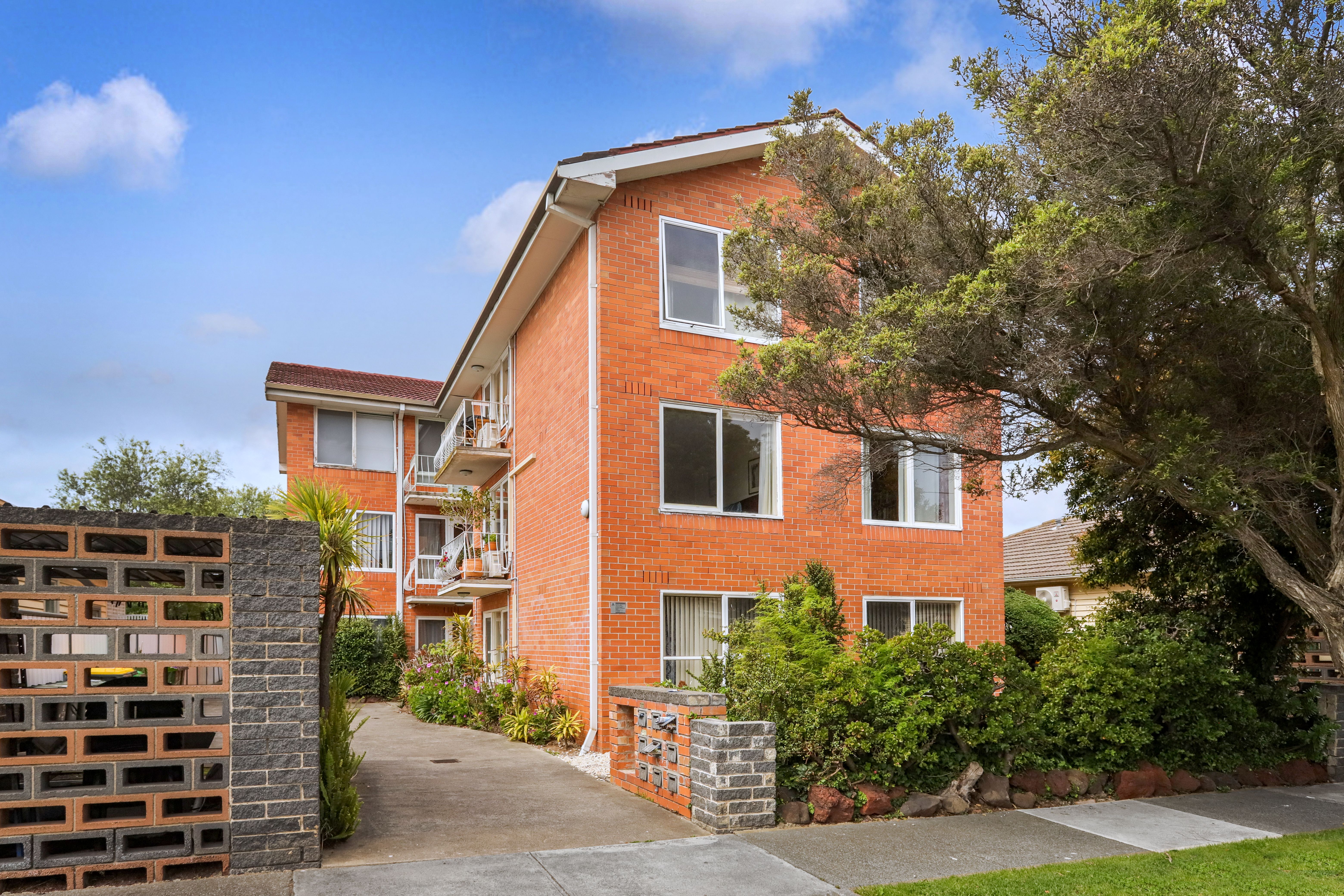 Rental properties & online application form