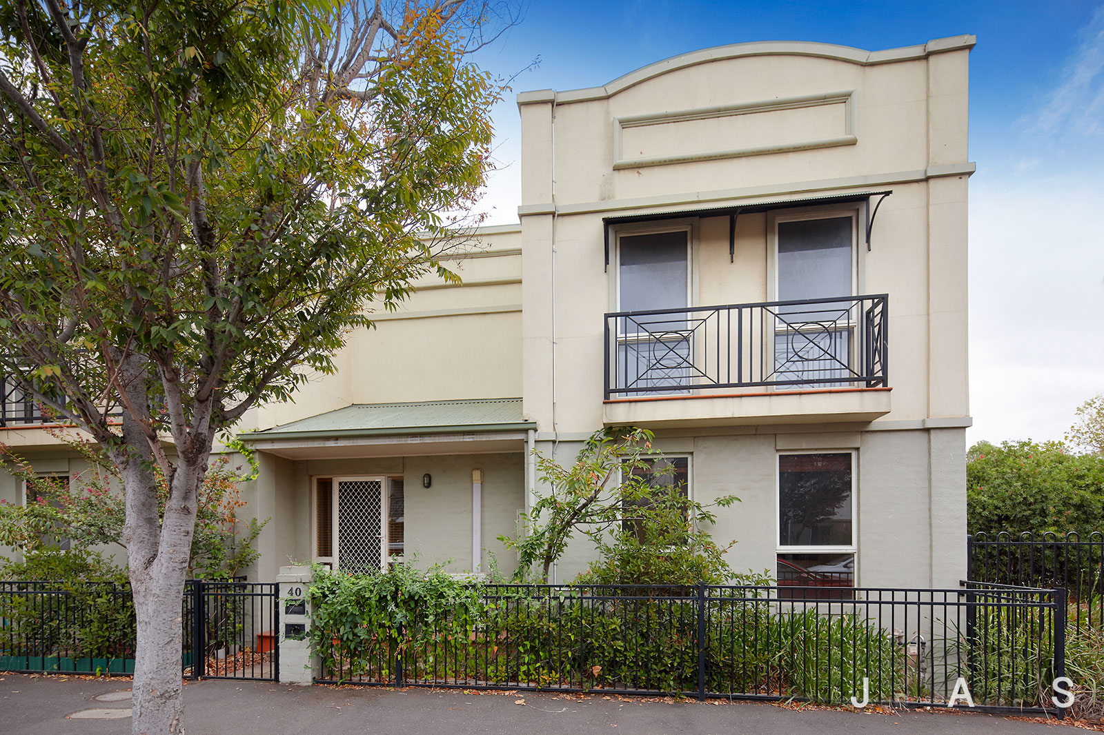 Rental properties & online application form
